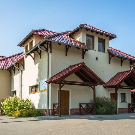 Nad Borkiem Hotel Kosarzyn  Екстериор снимка