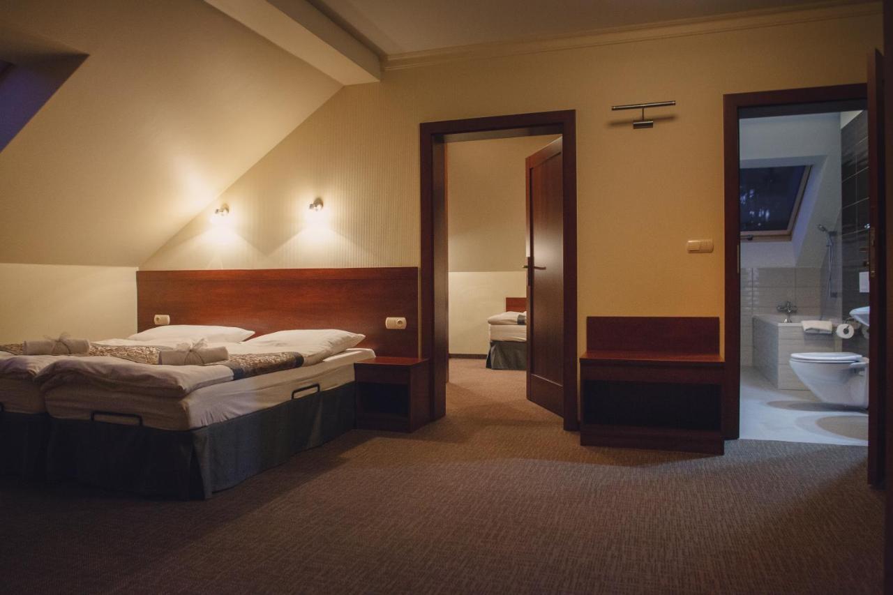 Nad Borkiem Hotel Kosarzyn  Екстериор снимка