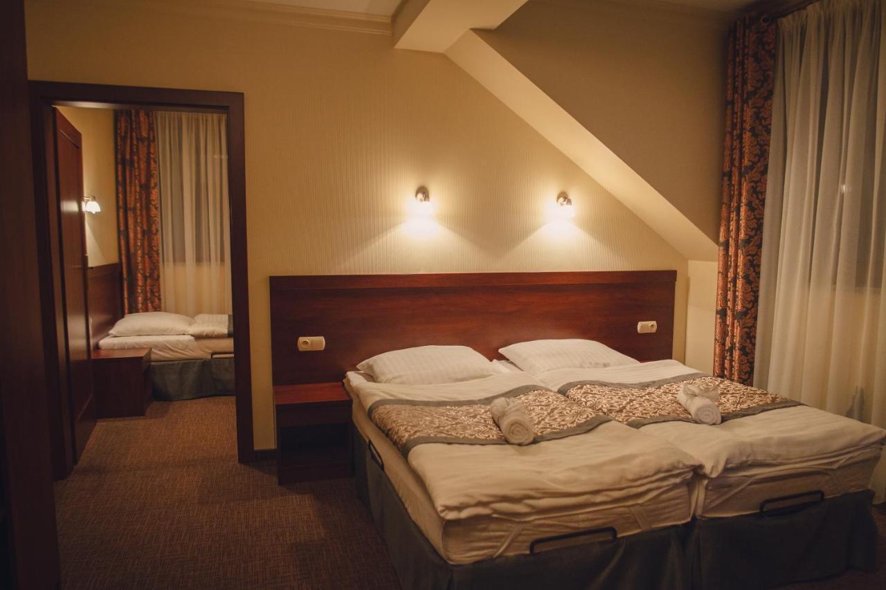 Nad Borkiem Hotel Kosarzyn  Екстериор снимка