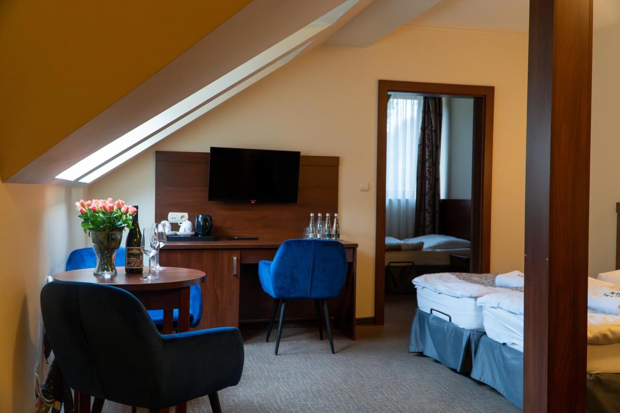 Nad Borkiem Hotel Kosarzyn  Екстериор снимка