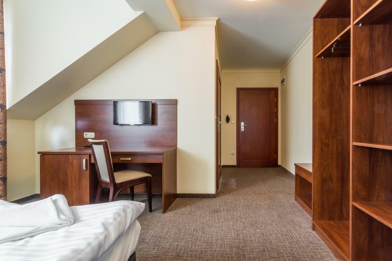 Nad Borkiem Hotel Kosarzyn  Екстериор снимка