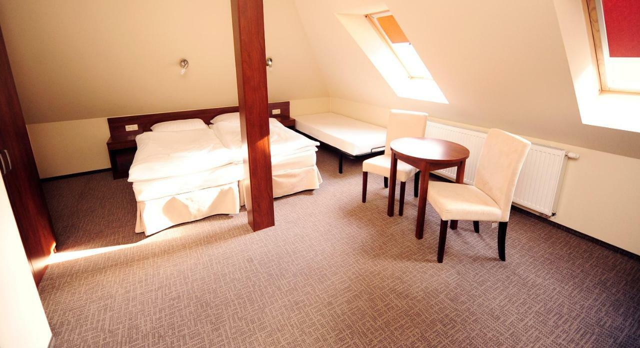 Nad Borkiem Hotel Kosarzyn  Екстериор снимка
