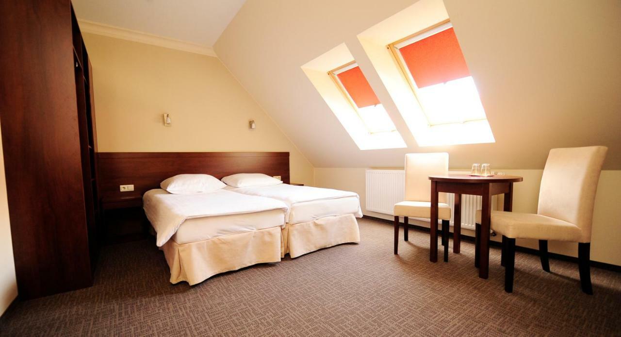 Nad Borkiem Hotel Kosarzyn  Екстериор снимка